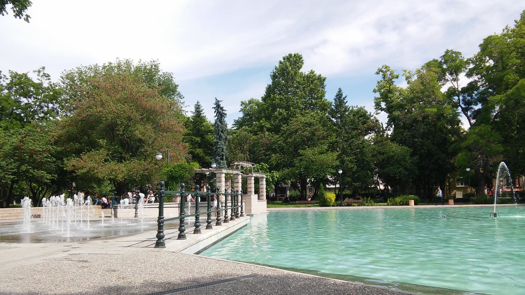 Главната улица и Цар-Симеоновата градина